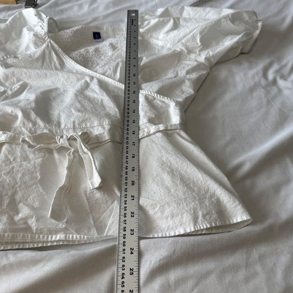 Old Navy Women's Puff Sleeve Smocked Wrap Tie Blouse White Size X-Large Tunic - Picture 7 of 11